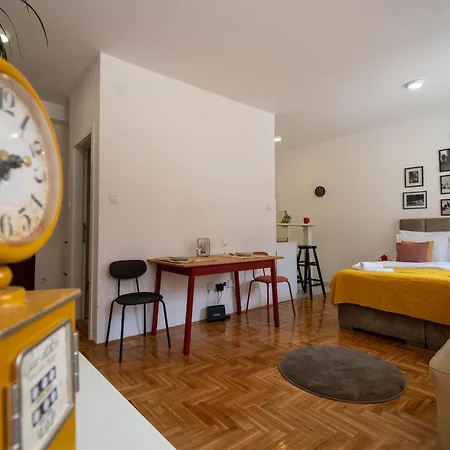 Sunlight+ Private Parking * Novi Sad