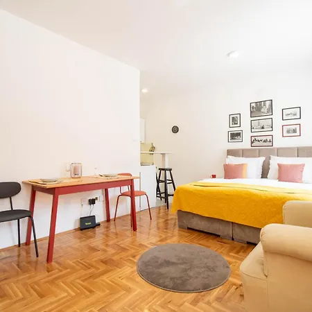 Apartment Sunlight+ Private Parking Novi Sad